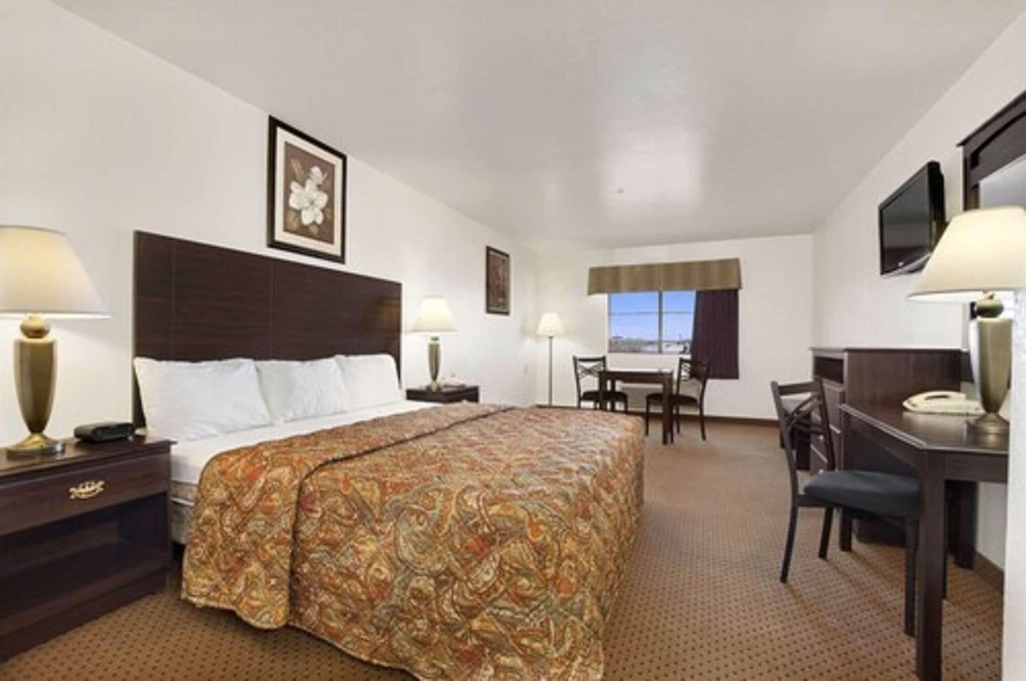 Howard Johnson By Wyndham Lubbock Tx Exterior foto