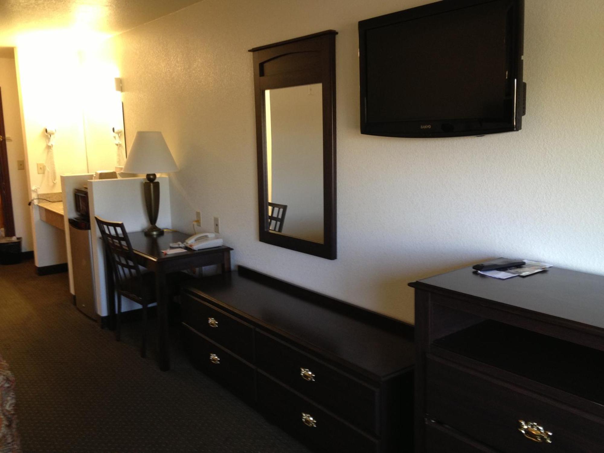 Howard Johnson By Wyndham Lubbock Tx Exterior foto